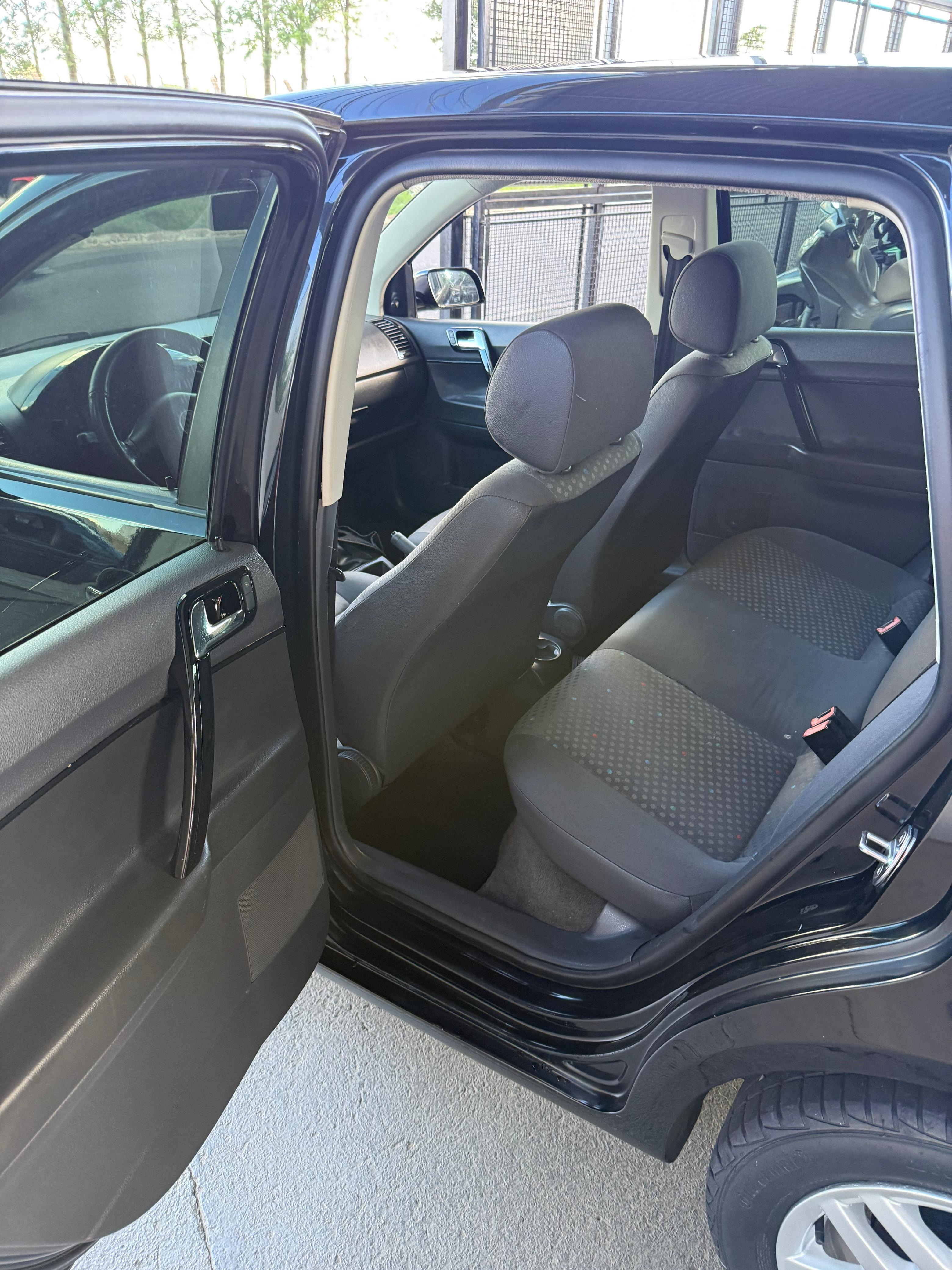 VOLKSWAGEN Polo - miniatura 6