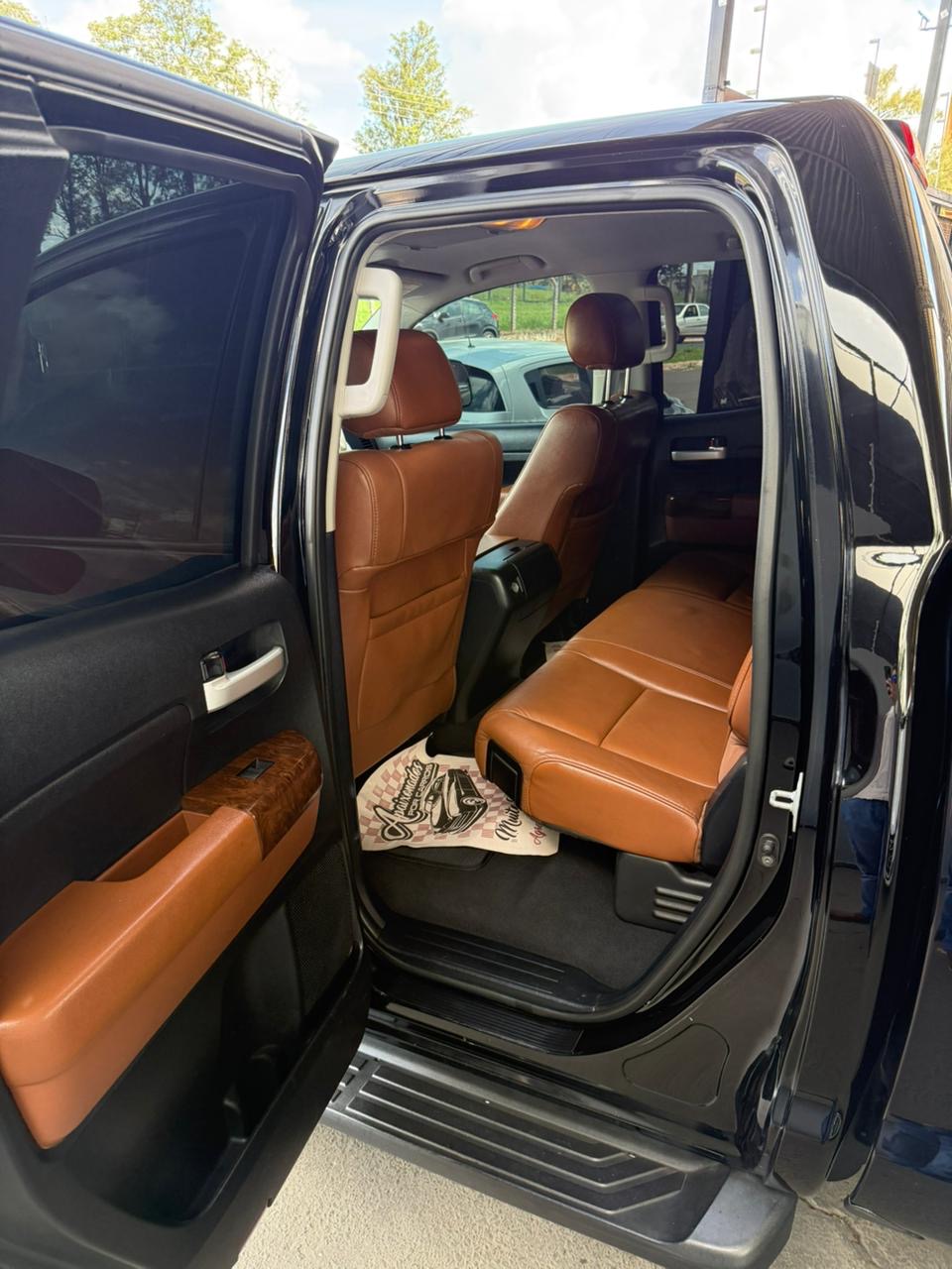 TOYOTA Tundra Crewmax 5.7 V8 - miniatura 7