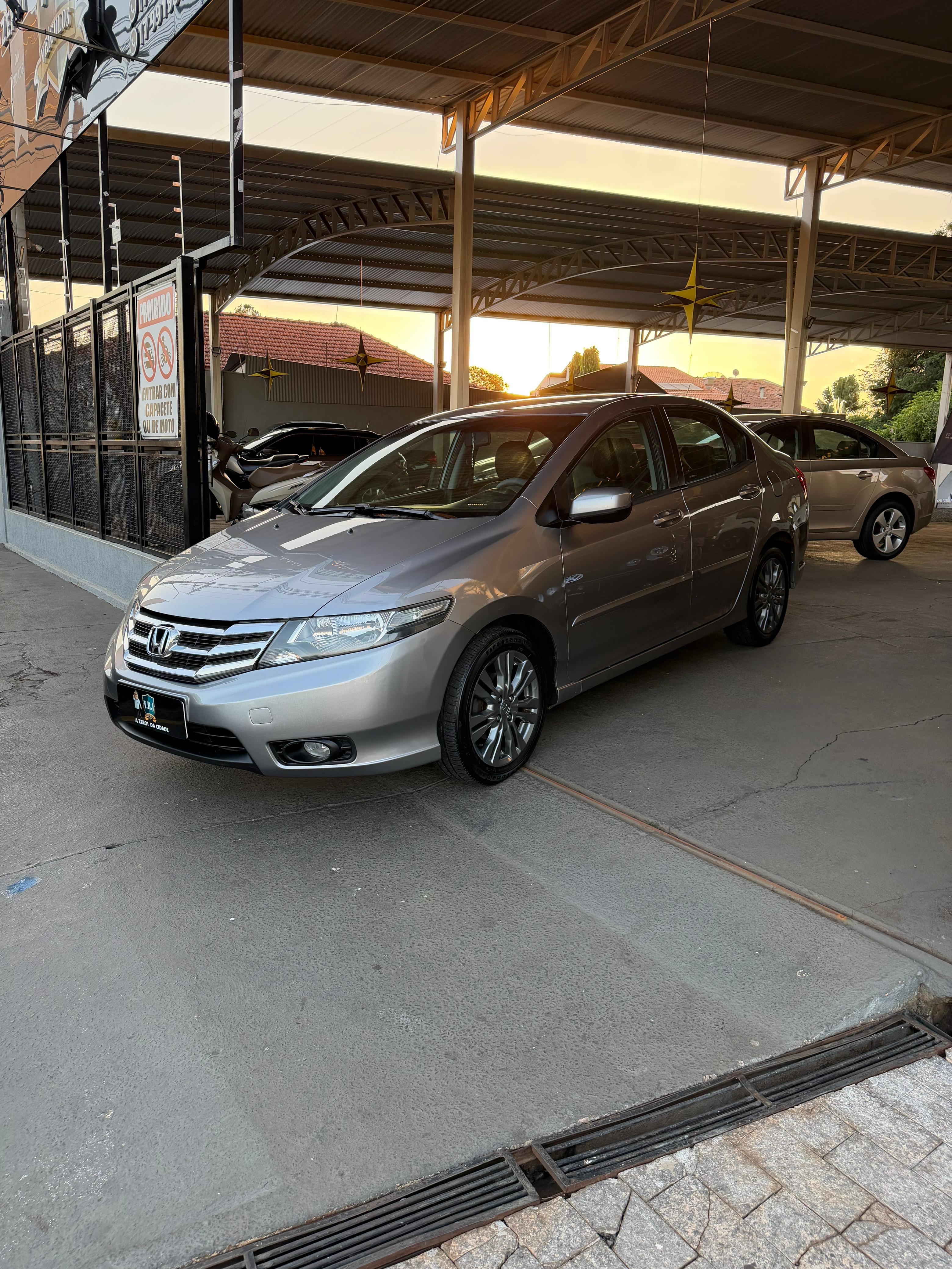 HONDA City Sedan - miniatura 3