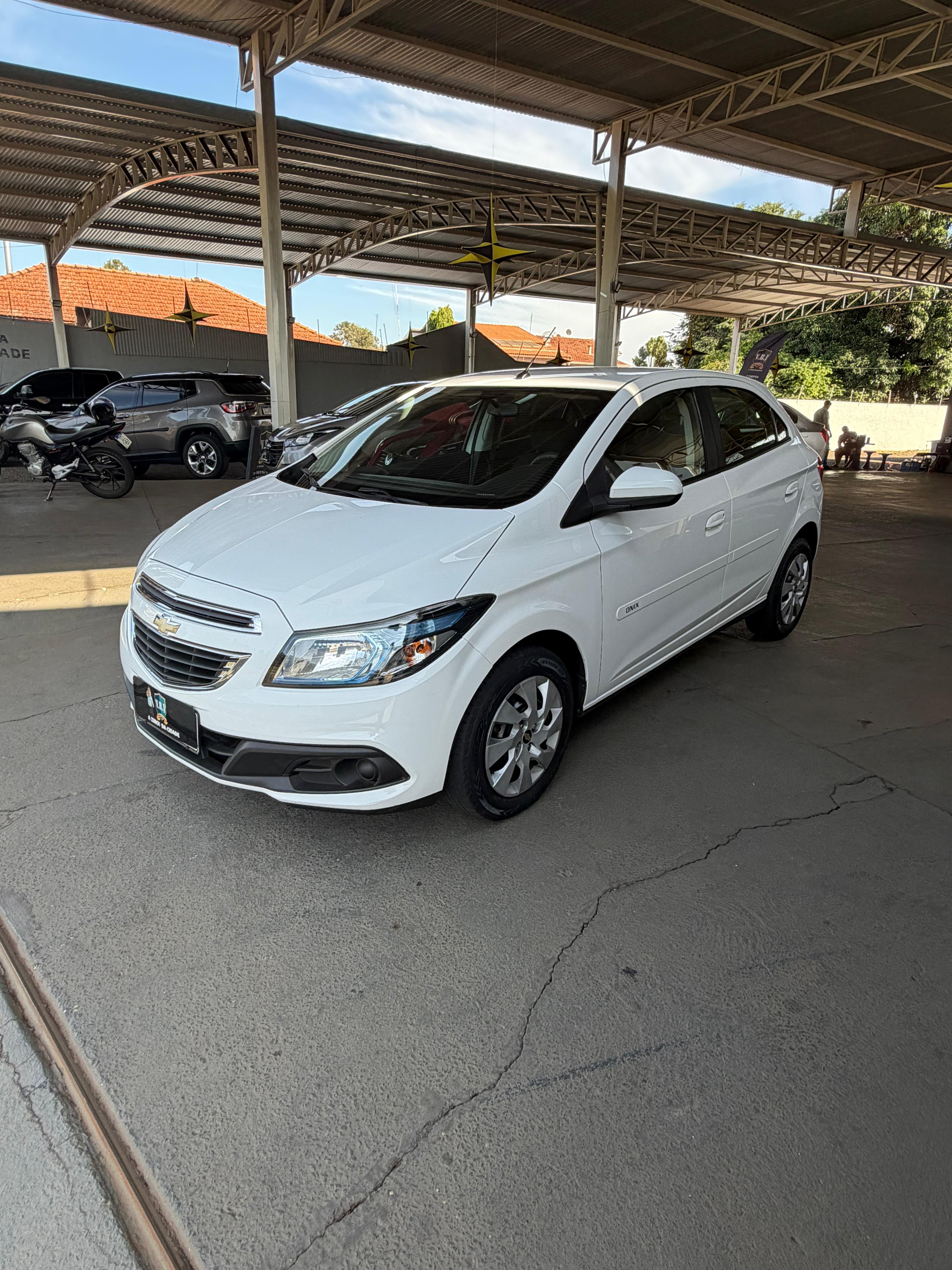 CHEVROLET Onix - miniatura 3
