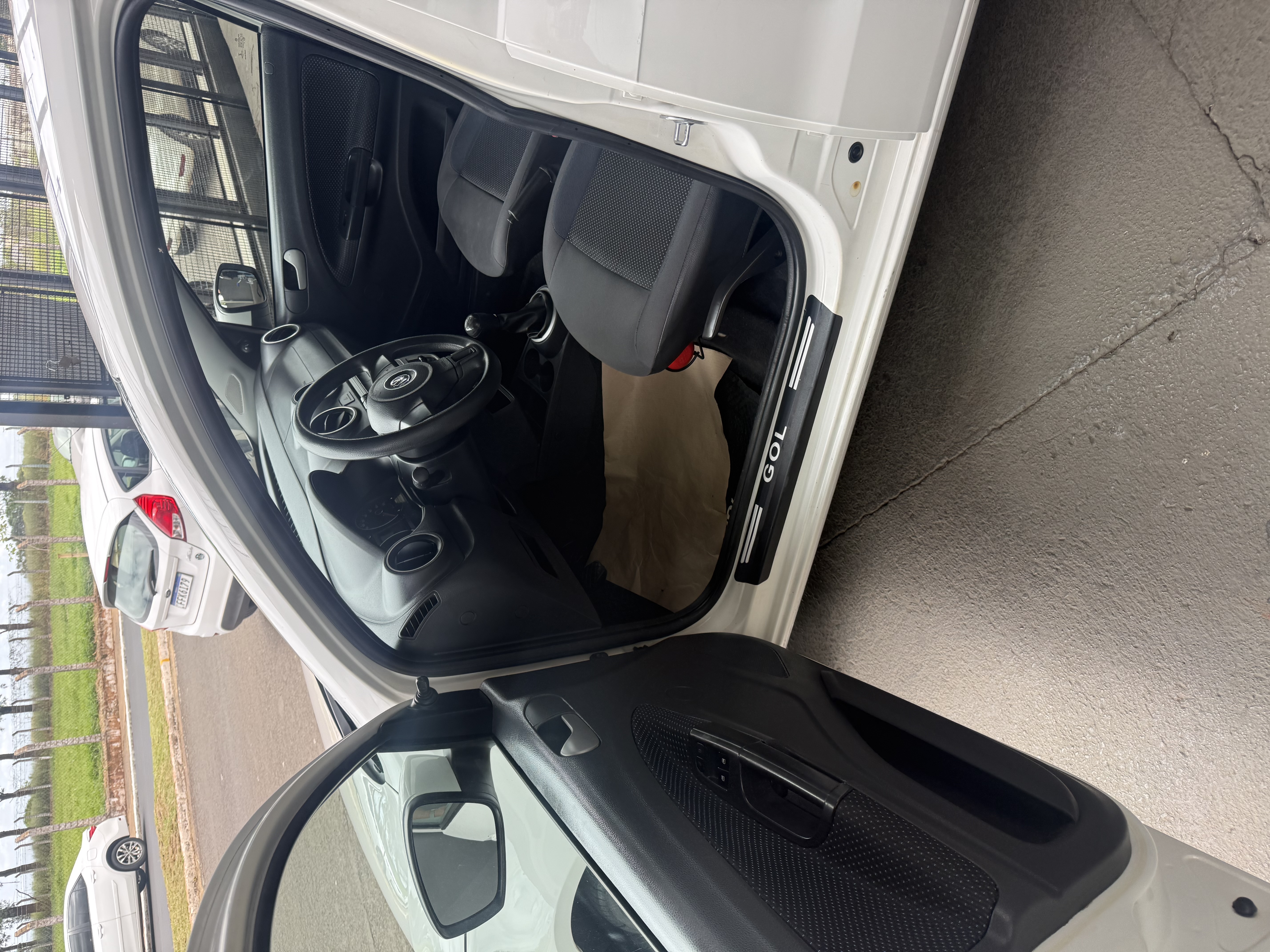 VOLKSWAGEN Gol - miniatura 4