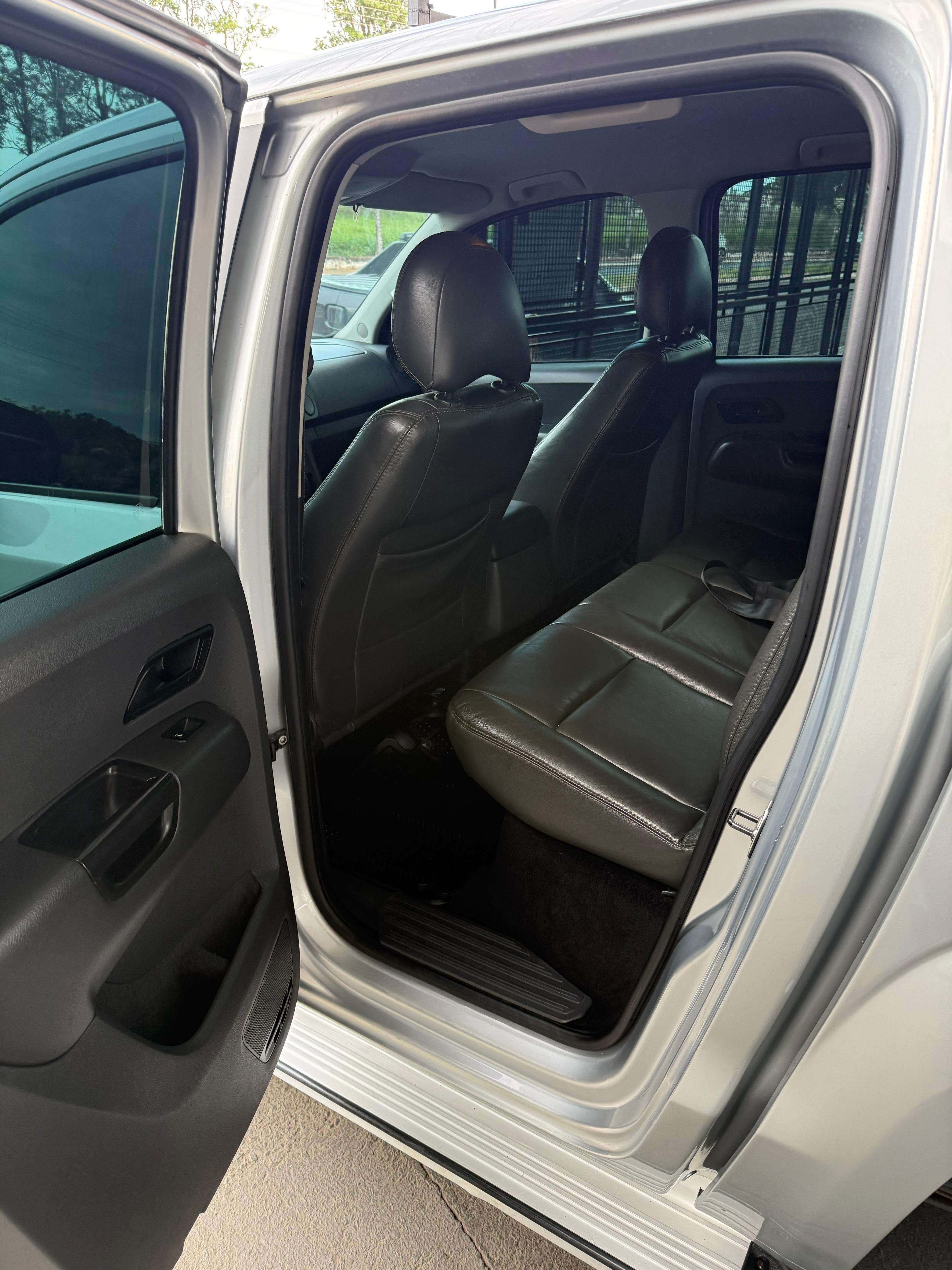 VOLKSWAGEN Amarok - miniatura 6