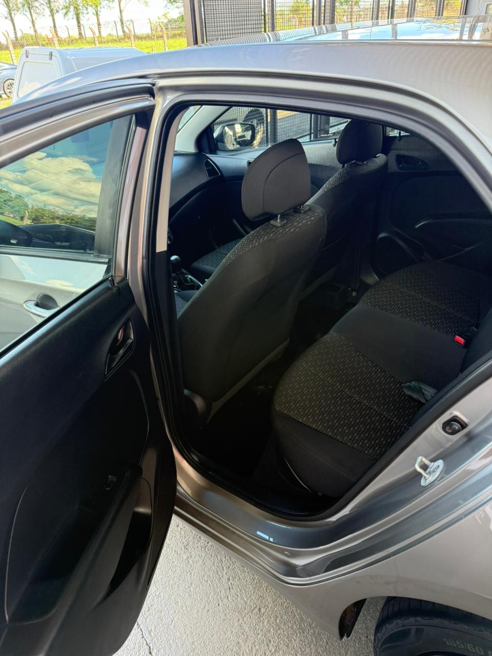 HYUNDAI HB20 - miniatura 6